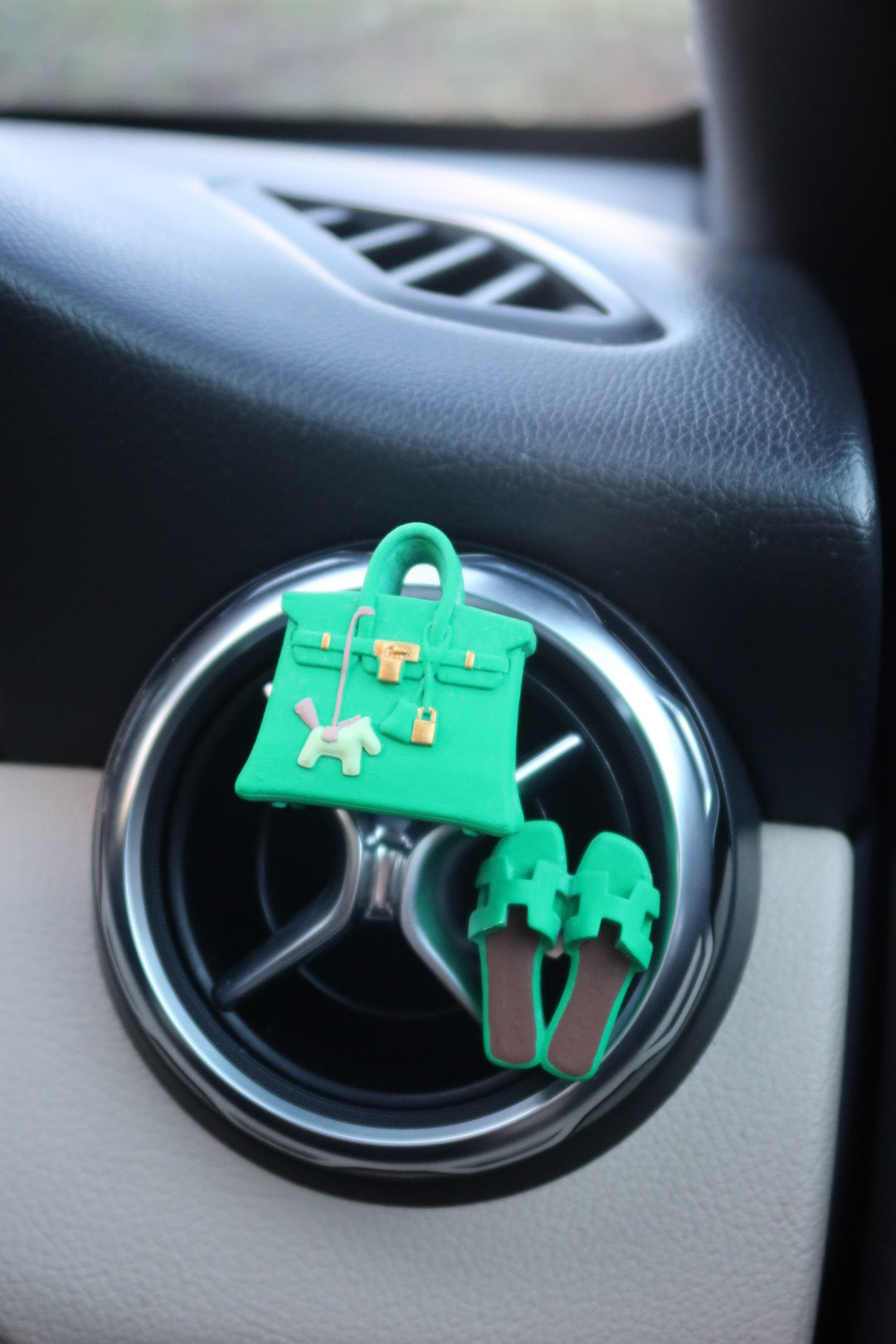 Luxury Inspired Bag Air Freshener Clip: The Vert